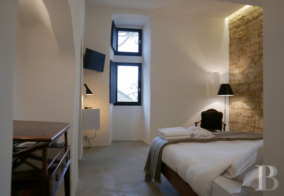 A thousand-year-old tower with a contemporary feel in the heart of Gard, not far from Uzès - photo  n°16