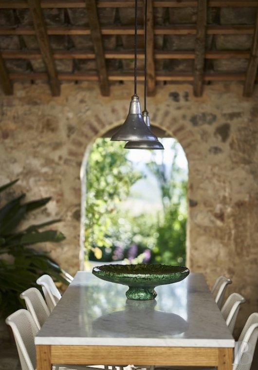 A former farmhouse inspired by design and transformed into guest cottages  in Tuscany, to the north of Siena - photo  n°23