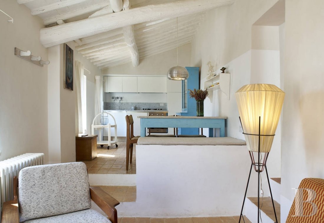 A former farmhouse inspired by design and transformed into guest cottages  in Tuscany, to the north of Siena - photo  n°31