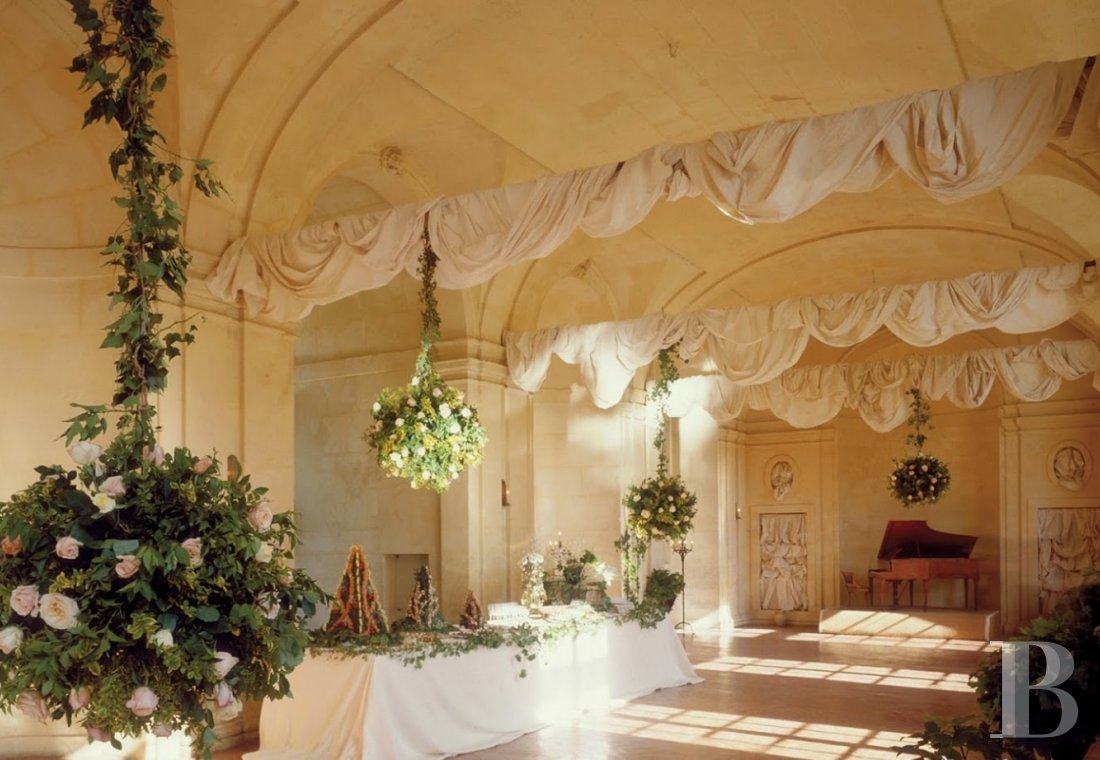 A princely chateau dedicated to organising luxurious events  to the north of the Yvonne, not far from Paris - photo  n°14