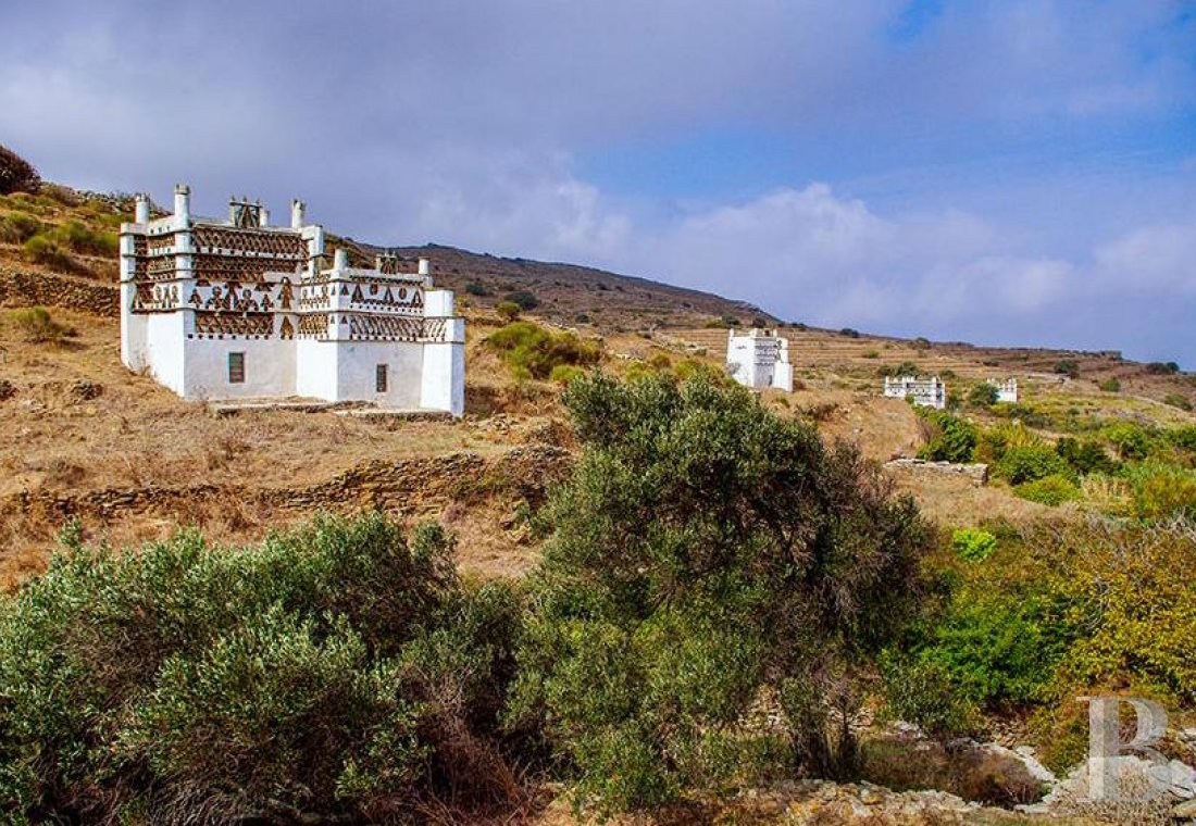 A former olive farm transformed into a charming house on the island of Tinos, in the north of the Cyclades - photo  n°27