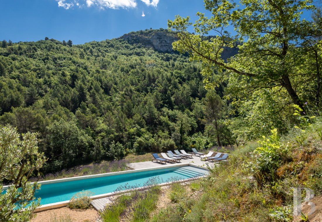 A renovated hamlet with an abundance of nature and a view of Mont Ventoux, to the south of Vaison-la-Romaine - photo  n°5