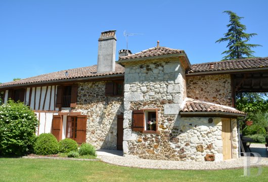 character properties France aquitaine   - 3
