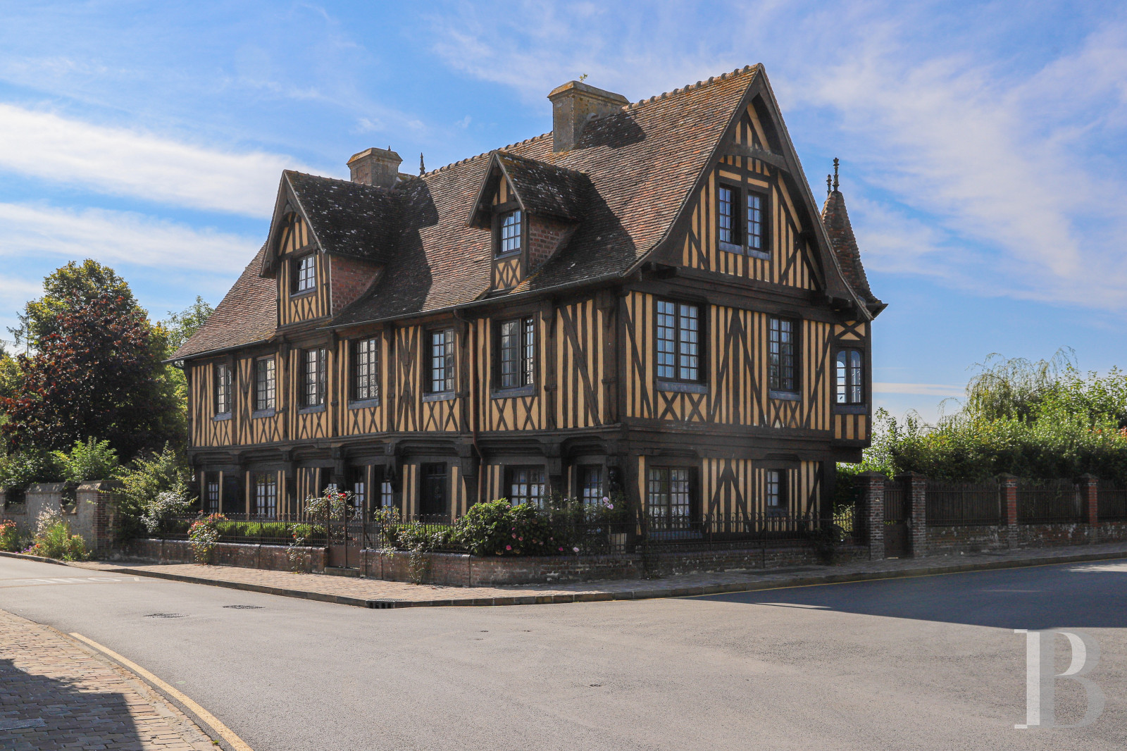 Manors for sale Auge region in France