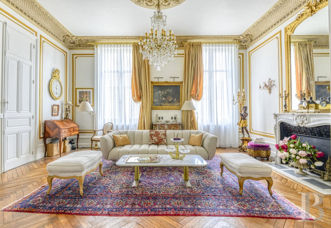 Mansion houses for sale in France Angers
