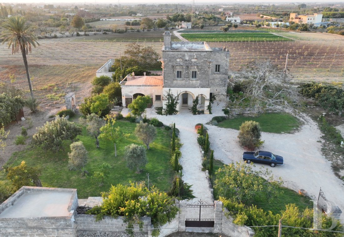 A former watch tower transformed into an elegant patrician residence in Puglia, near to Nardo - photo  n°39