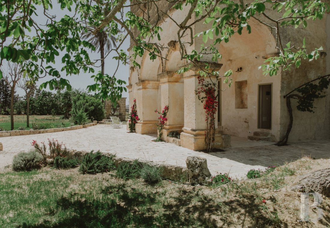 A former watch tower transformed into an elegant patrician residence in Puglia, near to Nardo - photo  n°8