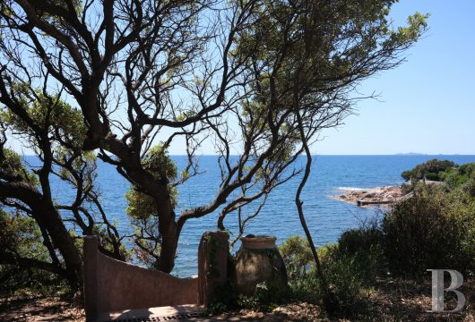 A simple cabin transformed into a real gem on the Gulf of Ajaccio in Corsica  - photo  n°3