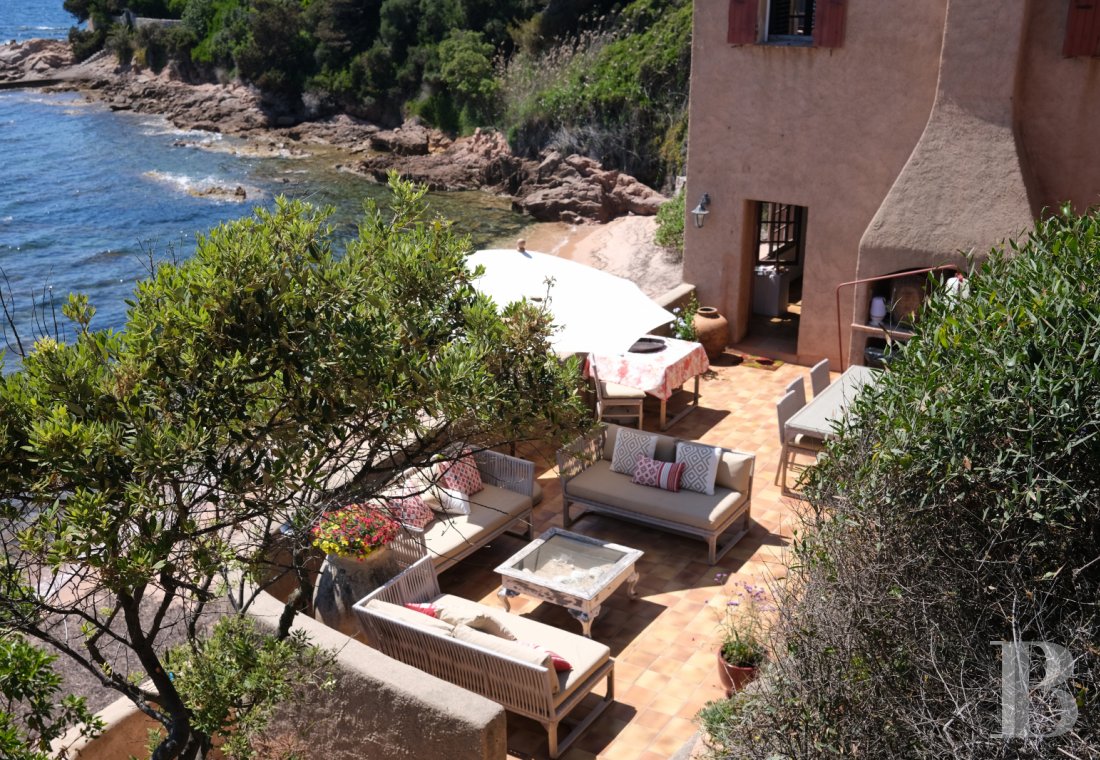 A simple cabin transformed into a real gem on the Gulf of Ajaccio in Corsica  - photo  n°34