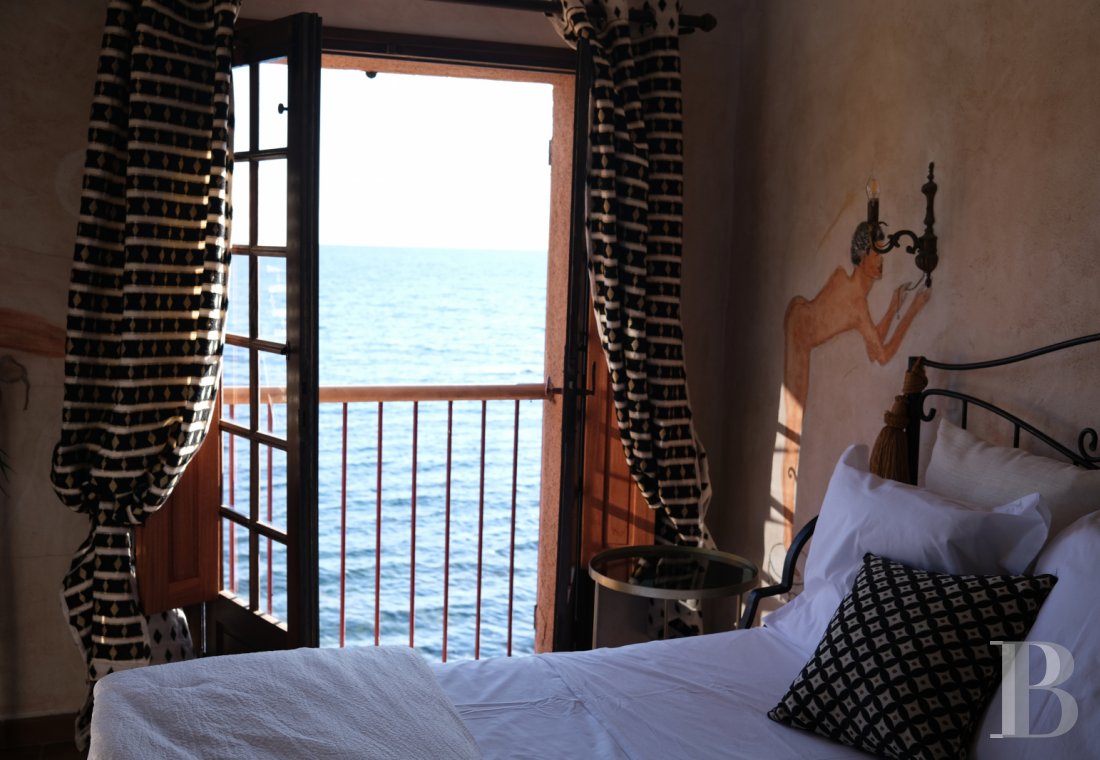 A simple cabin transformed into a real gem on the Gulf of Ajaccio in Corsica  - photo  n°27