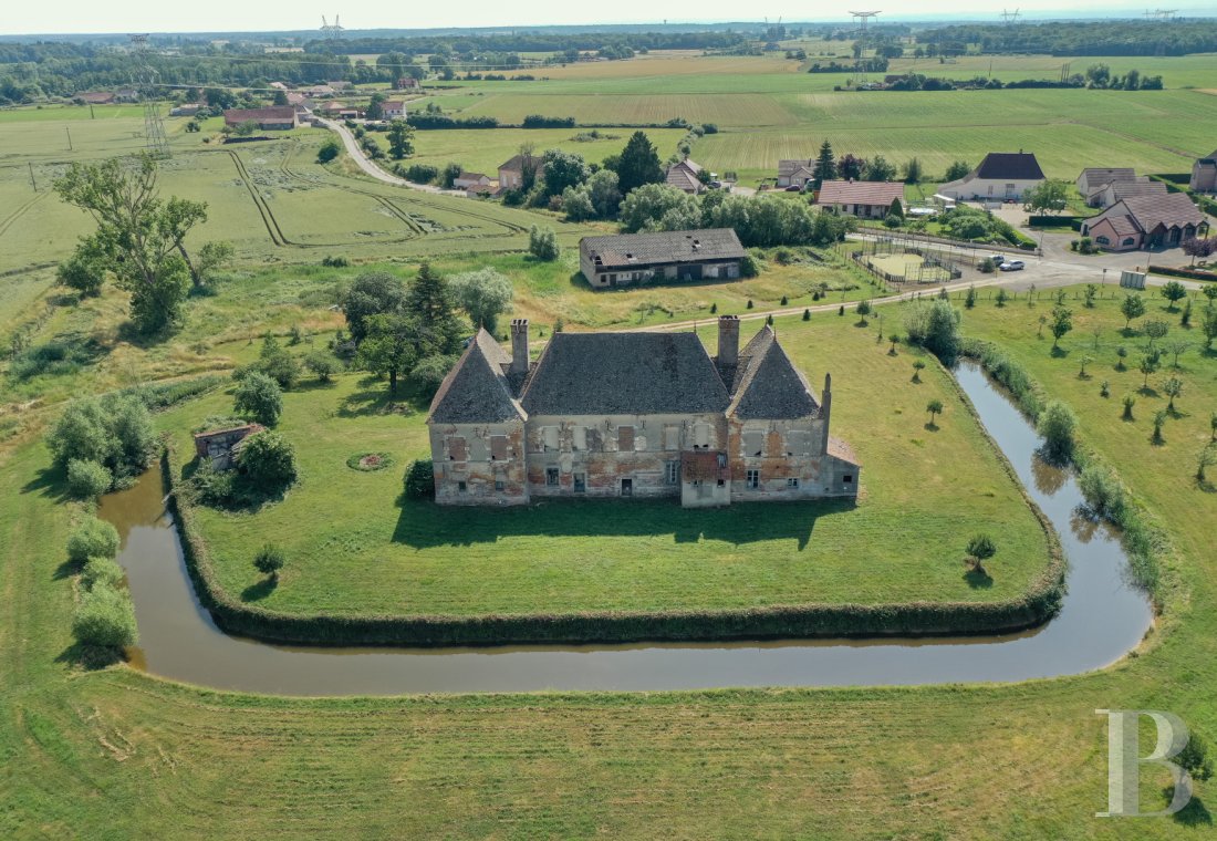 chateaux for sale France burgundy   - 12