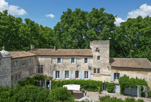 A 15th-century farmhouse surrounded by olive groves in Tarascon, Bouches-du-Rhône  - photo  n°35