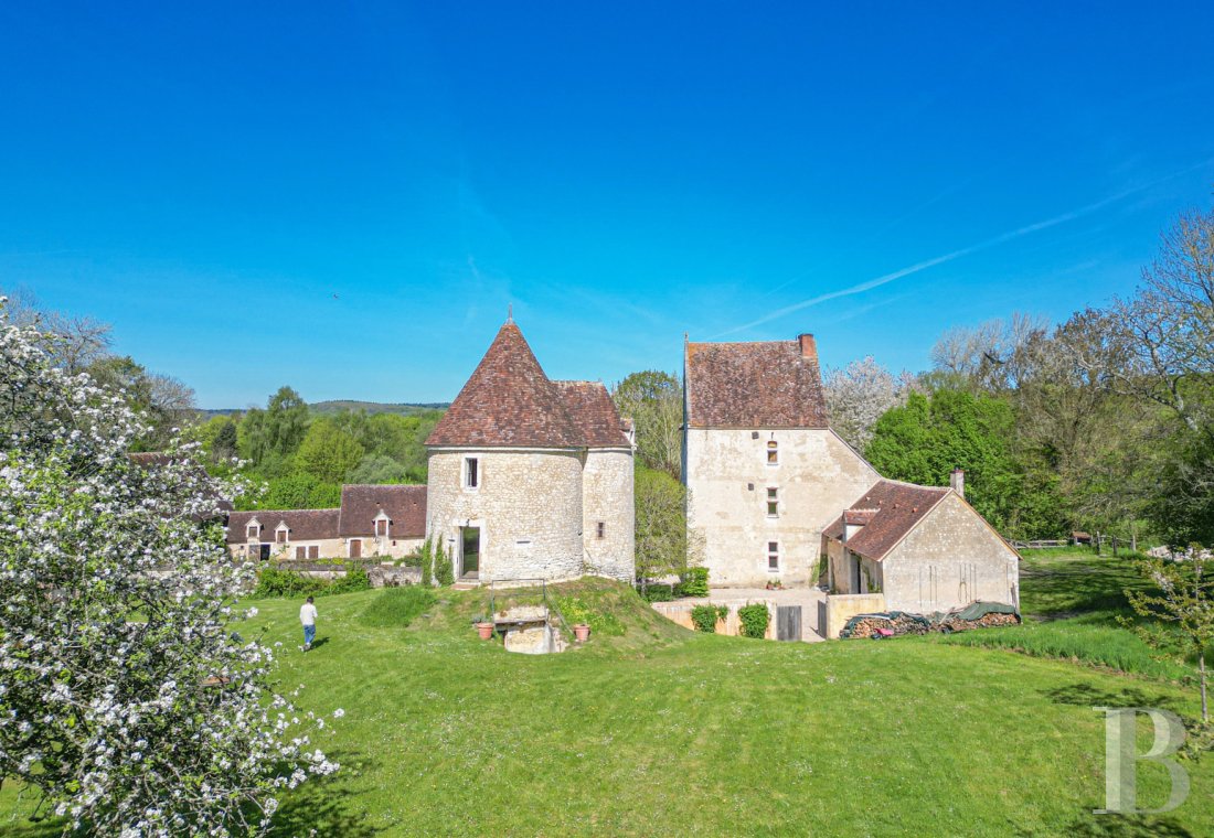 A medieval manor in the middle of the Perche countryside  - photo  n°25