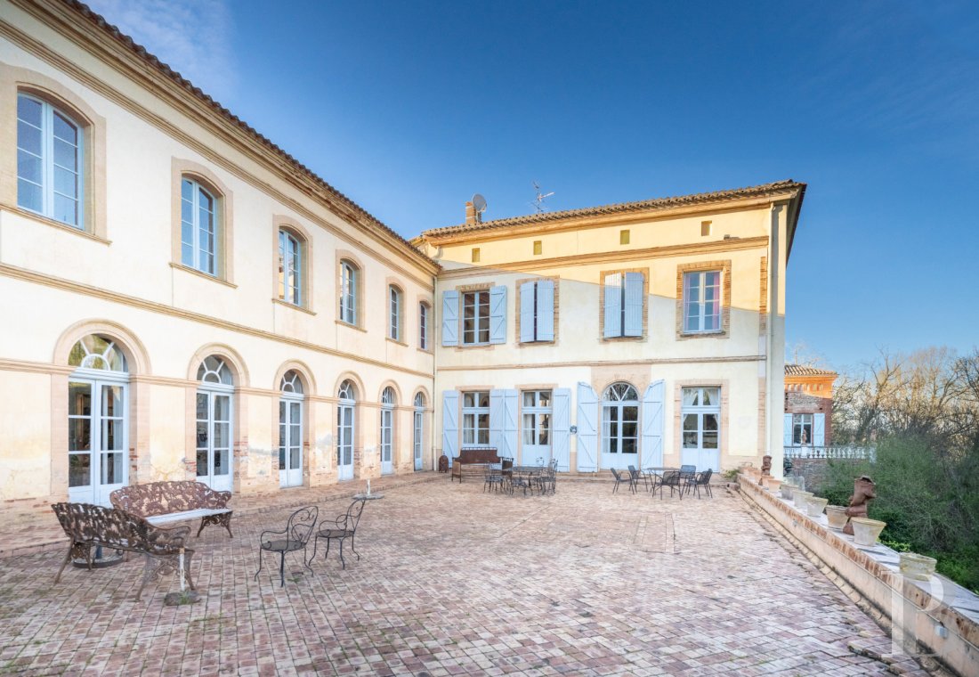 chateaux for sale France midi pyrenees   - 5