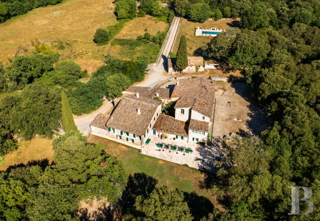 A vast farmhouse on a 130-hectare estate in Gard, south of Anduze - photo  n°35