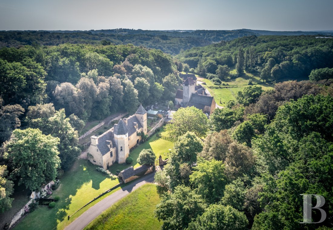 An independent flat in a 15th-century château in the Périgord Noir, north of Sarlat-la-Canéda  - photo  n°4