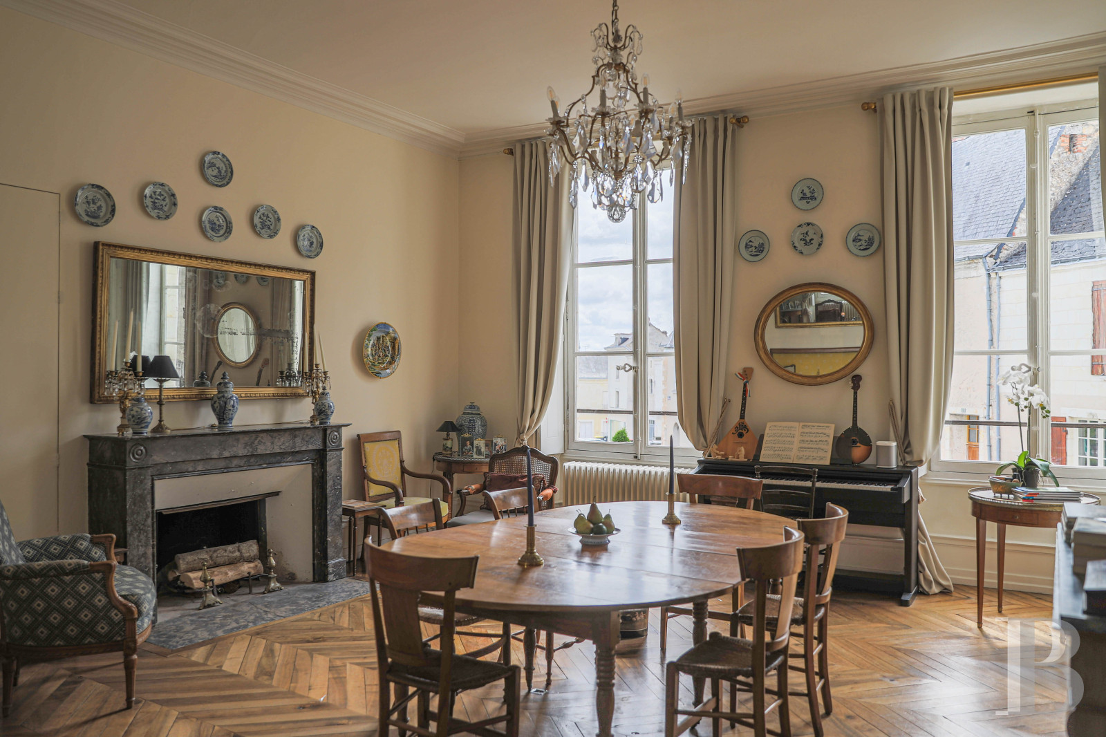 Mansion houses for sale Anjou region in France