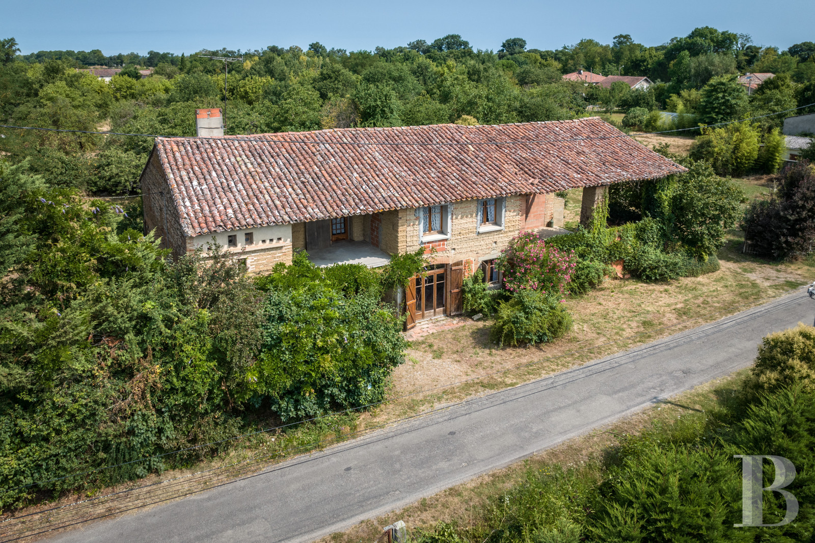 Character houses for sale in France 20 minutes from Montauban