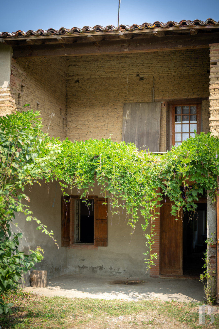Character houses for sale in France 20 minutes from Montauban