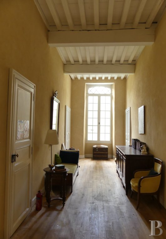 chateaux for sale France midi pyrenees   - 22