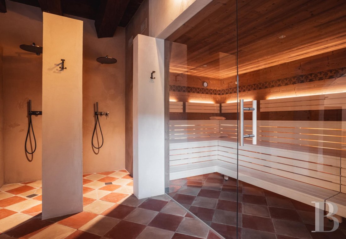 A centuries-old house transformed into a refined hotel in the Trentino-Alto Adige region in northern Italy  - photo  n°40