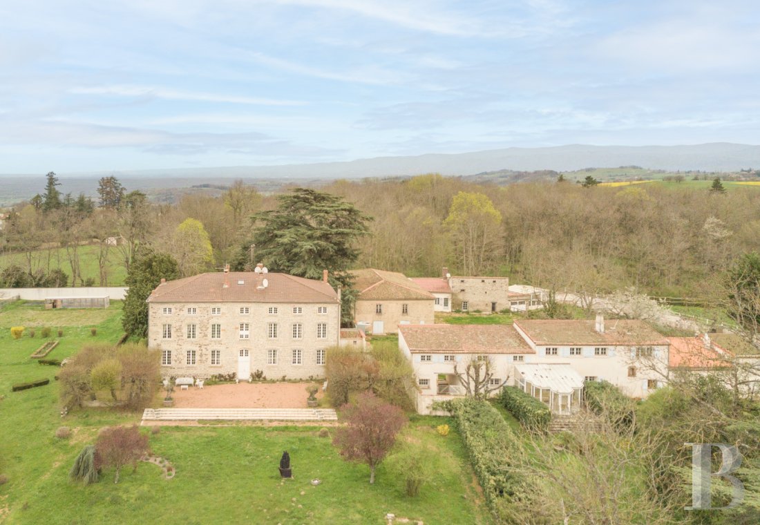Character houses for sale - auvergne - A grand house with outbuildings and around eight hectares  of grounds, 30 kilometres east of Clermont-Ferrand