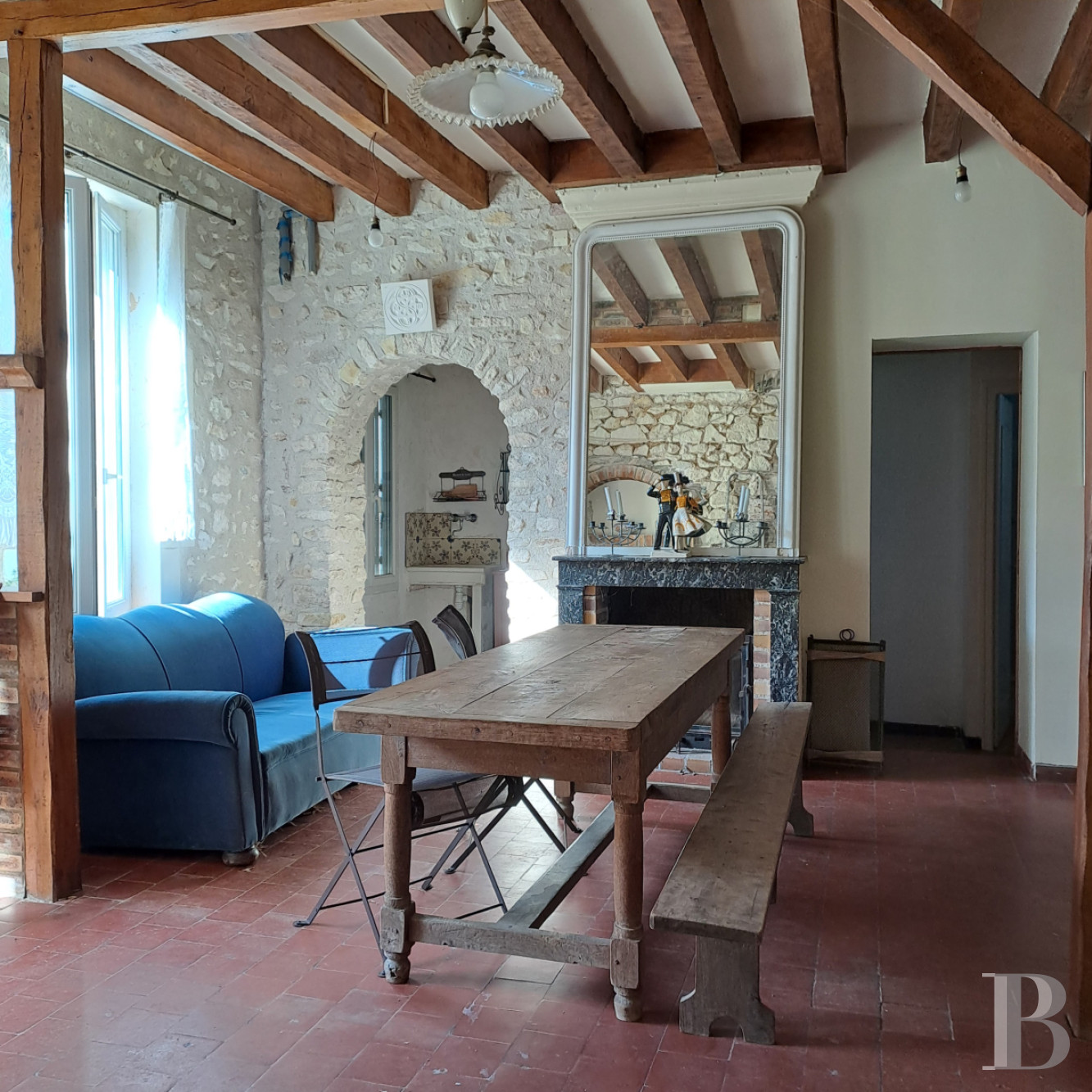 Character houses for sale in France on the wooded plateaux of southern