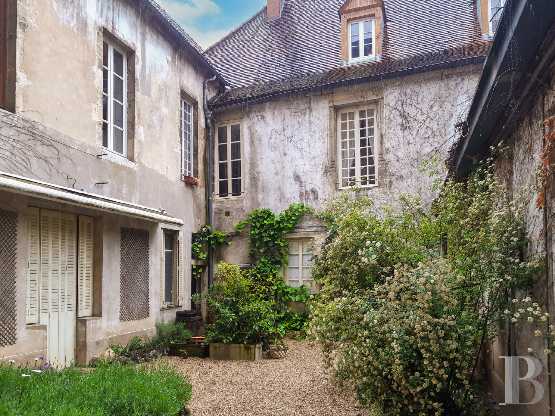 apartments for sale in France in the heart of Beaune in Burgundy