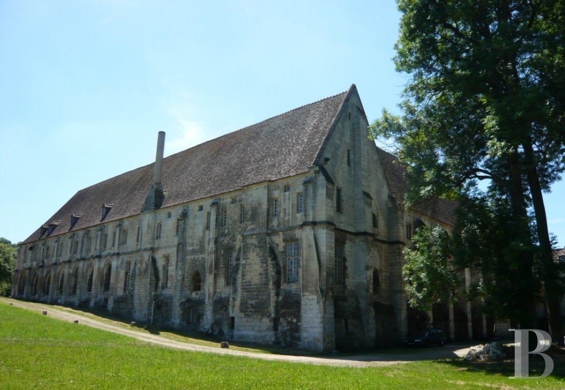 A royal Abbey classified as a historic monument in the Oise Regional Nature Park on the outskirts of Pontpoint and Pont-Ste-Maxence - photo  n°5