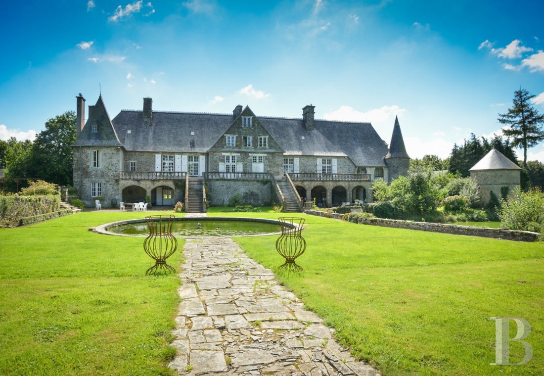 Castles / chateaux for sale - lower-normandy - A former 13th-century manor house with parklands, pond, pool and farmyard  on the way to the Mont-Saint-Michel in the Granville hinterland 