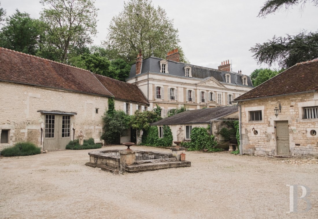 An 18th century estate open for holidays on the banks of the Yonne, to the south of Auxerre - photo  n°27