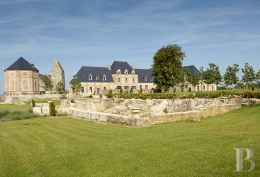 An old 17th century estate near the landing beaches in Cotentin, between Saint-Lô and Cherbourg - photo  n°3