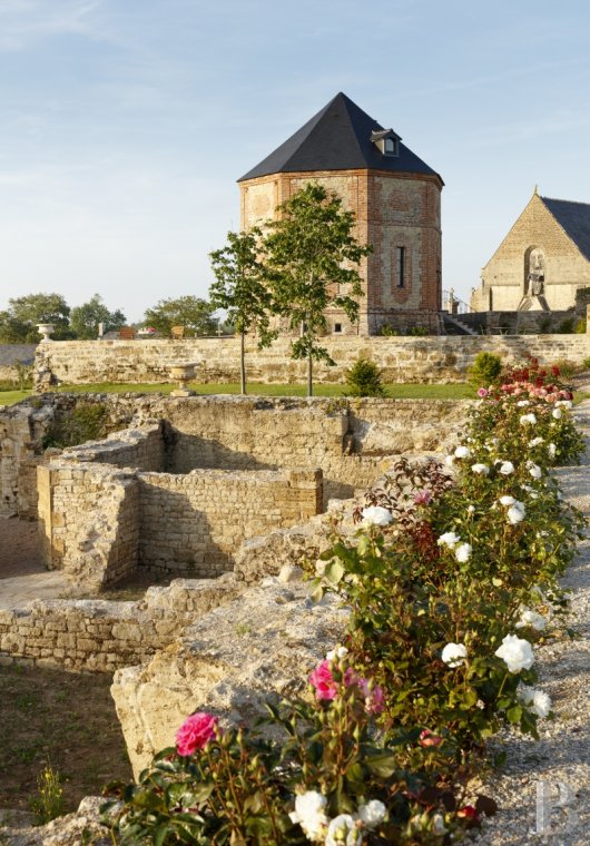 An old 17th century estate near the landing beaches in Cotentin, between Saint-Lô and Cherbourg - photo  n°4