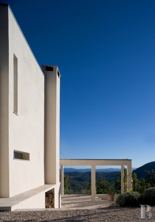 A contemporary villa surrounded by nature in Bargemon, the Var - photo  n°7