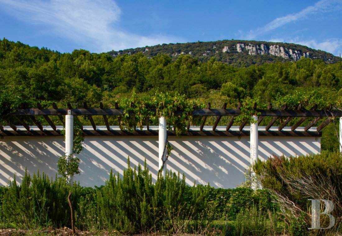 A contemporary villa surrounded by nature in Bargemon, the Var - photo  n°21