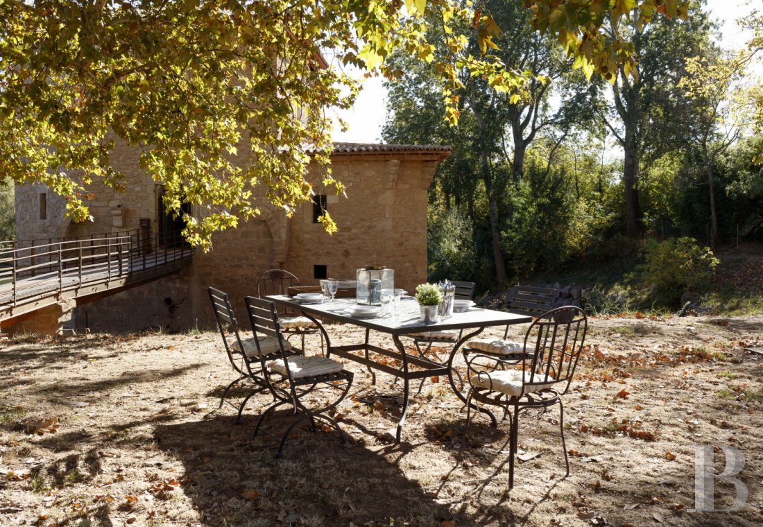 A former fortified mill transformed into a family home  on the banks of the Hérault, between Montpellier and Béziers - photo  n°25