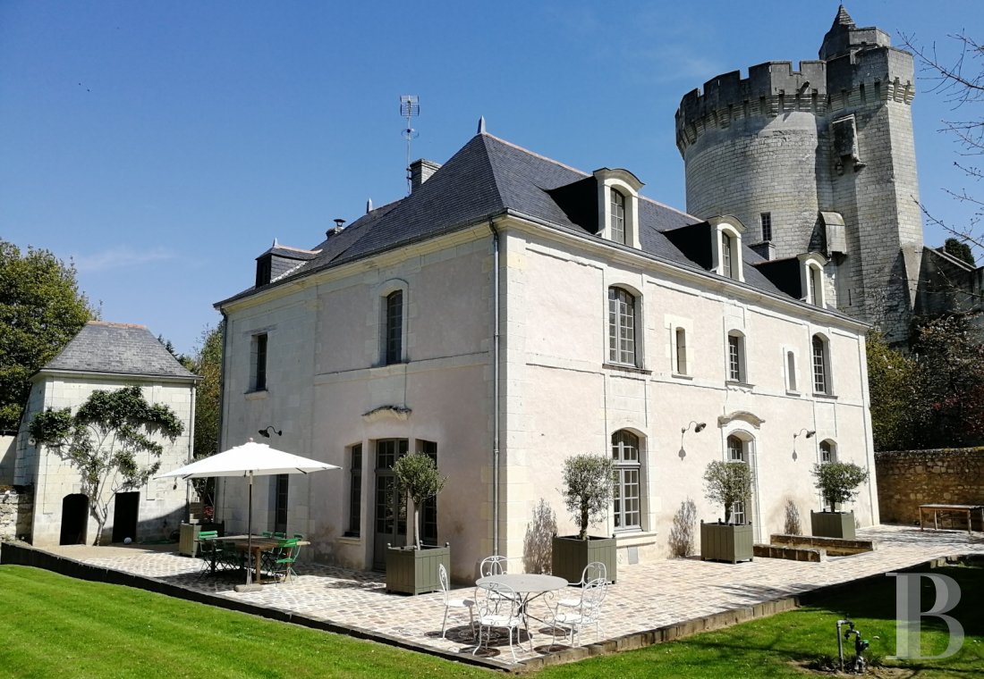 A former 18th century presbytery, perfect for quiet stays on the banks of the Loire in Anjou, to the west of Saumur - photo  n°1