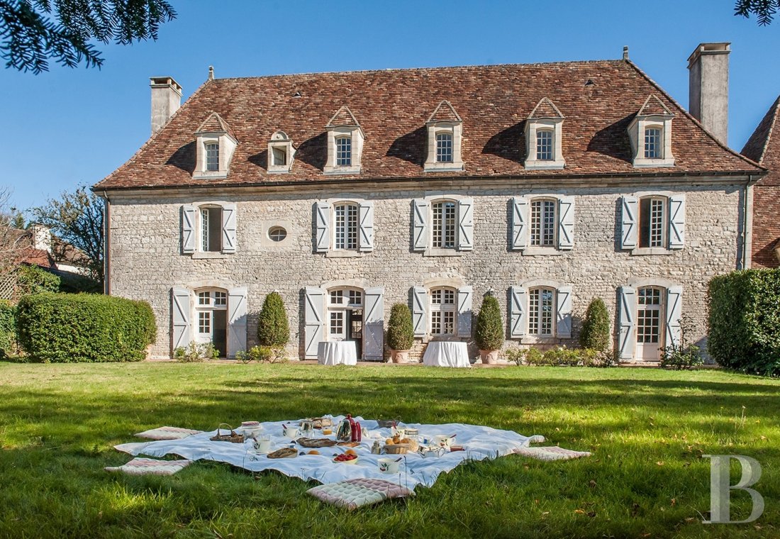 A 17th century charterhouse converted into a guest house in the Lot, not far from Rocamadour - photo  n°1