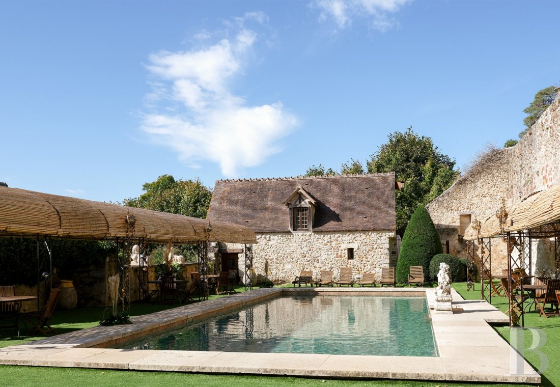 A princely chateau dedicated to organising luxurious events  to the north of the Yvonne, not far from Paris - photo  n°11