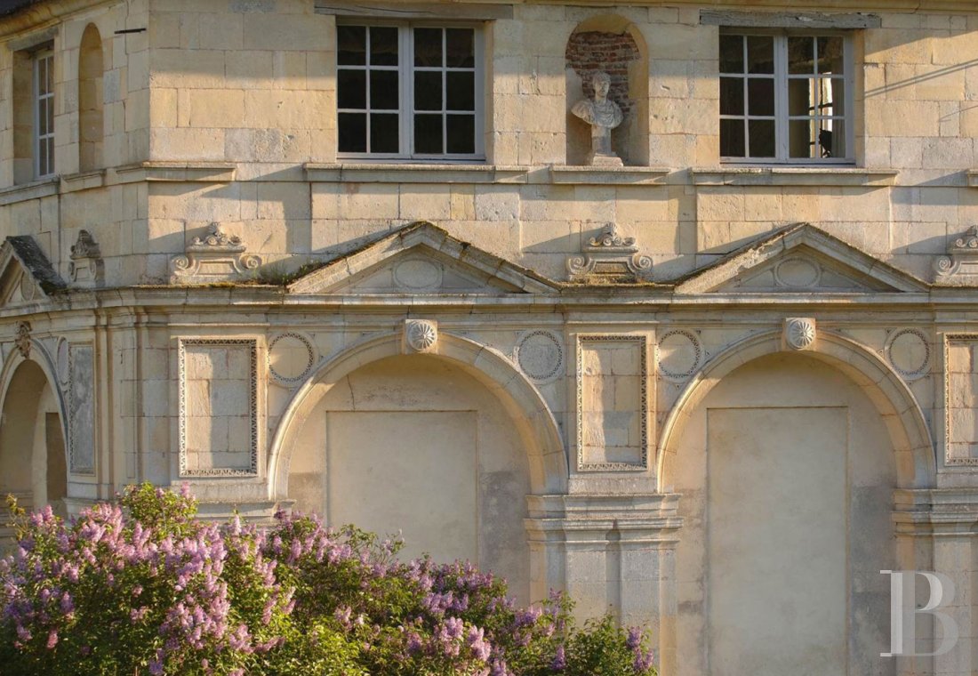 A princely chateau dedicated to organising luxurious events  to the north of the Yvonne, not far from Paris - photo  n°6