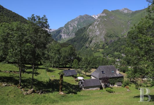 A well-preserved estate between Lourdes and the Spanish border in Bigorre, the Hautes-Pyrénées - photo  n°6
