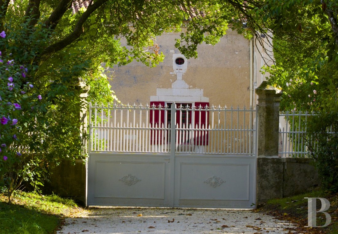 Patrice Besse seasonal rental Aquitaine A manor house nestled in