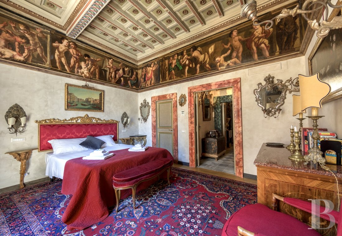 An apartment in a 16th century palazzo very close to Piazza Navona in Rome - photo  n°13