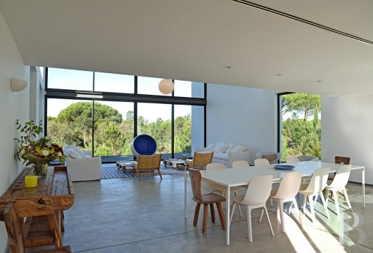 An architect's house surrounded by nature in Comporta, Alentejo - photo  n°8