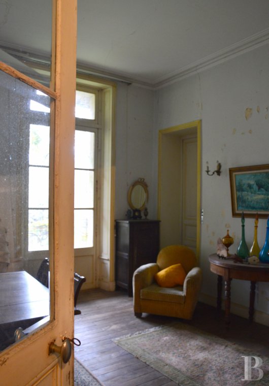 Mansion houses for sale Brittany Quimper in France