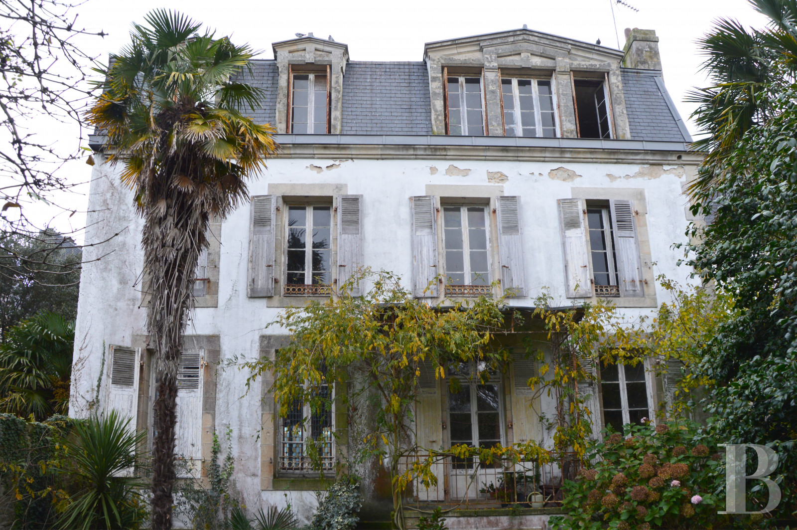 Mansion houses for sale Brittany Quimper in France