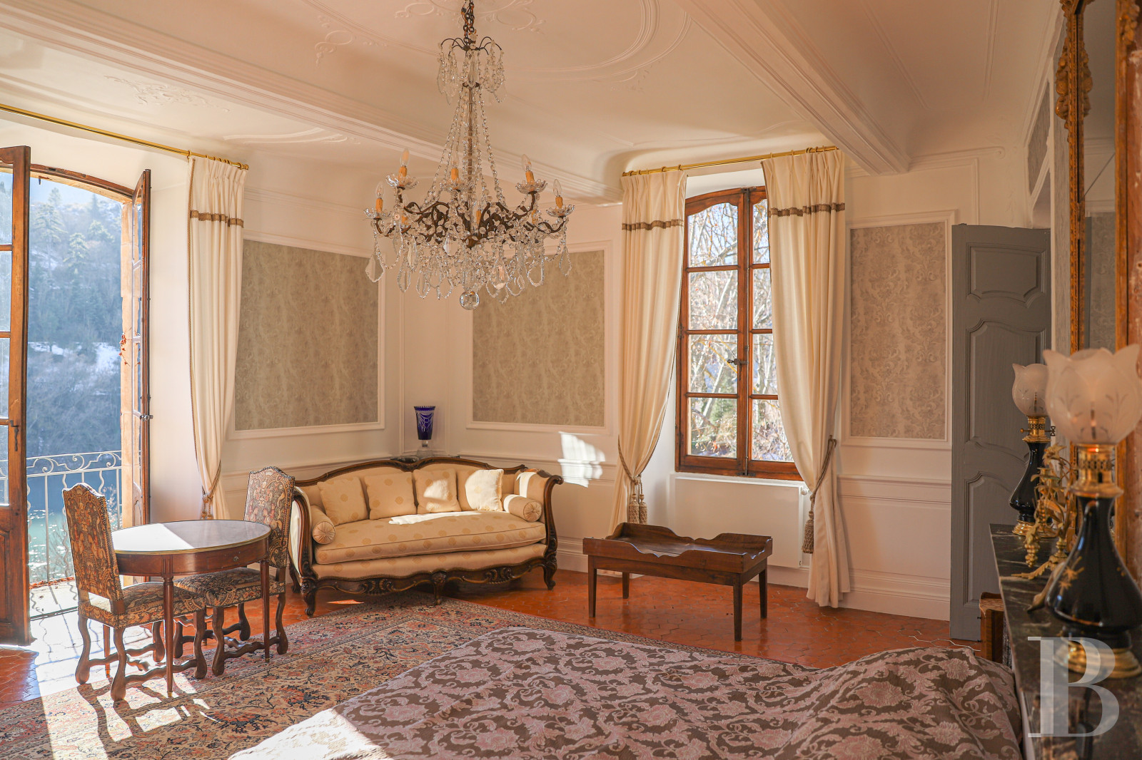 Castles / chateaux for sale near Sisteron Alpes de Haute Provence