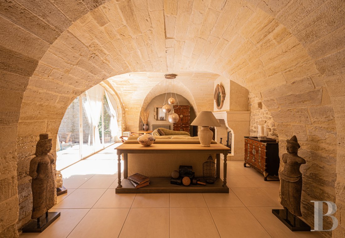 A 17th century house filled with memories of travel in Uzès, in the Gard region - photo  n°5