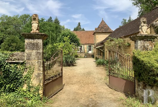 character properties France aquitaine   - 6