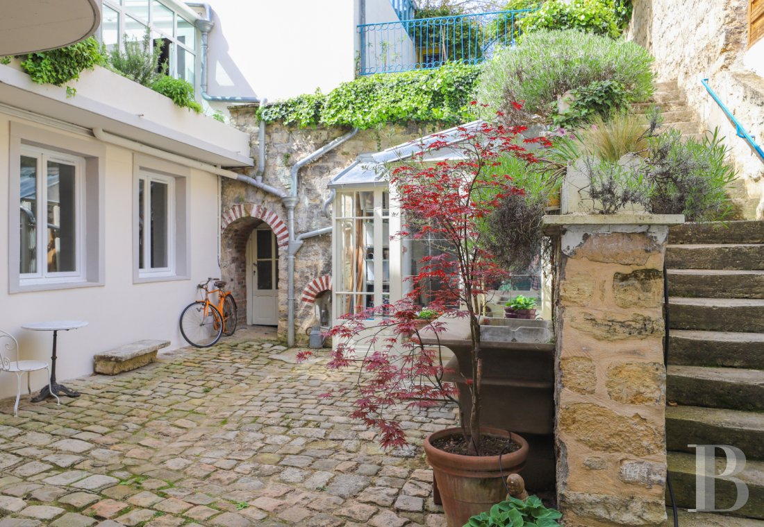 properties in town paris   - 1